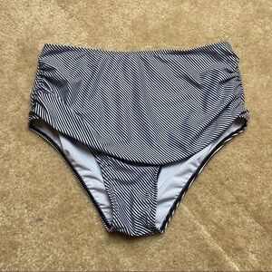Women’s Black & White Striped High Waisted Bikini Bottoms Size Medium